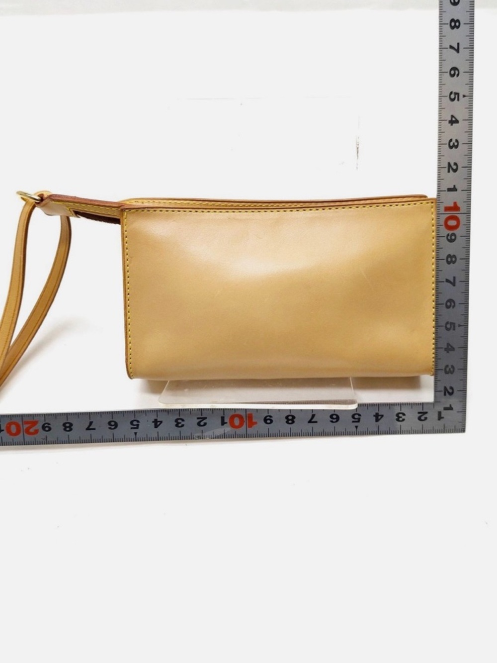 LOUIS VUITTON Pouch/Wristlet Cabas Cruise Pouch Brown Leather - Picture 3 of 6